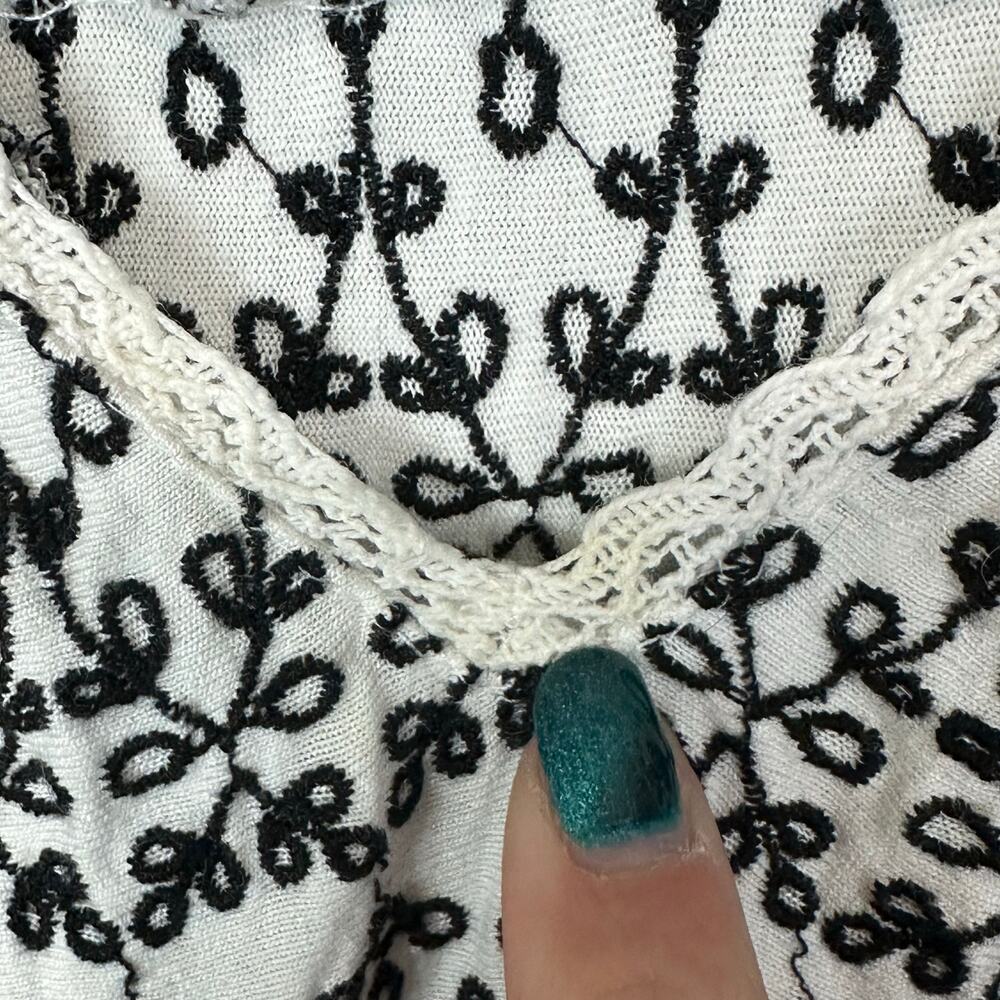 Maeve Top Womens Large Black White Embroidered Peplum Flowy Boho Beachy Loose - Picture 5 of 12